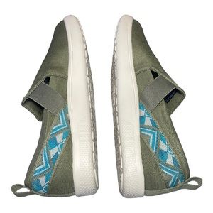 Teva Voya Olive Green Slip On Casual Shoes Flats Size 11 Women’s Comfort Shoes